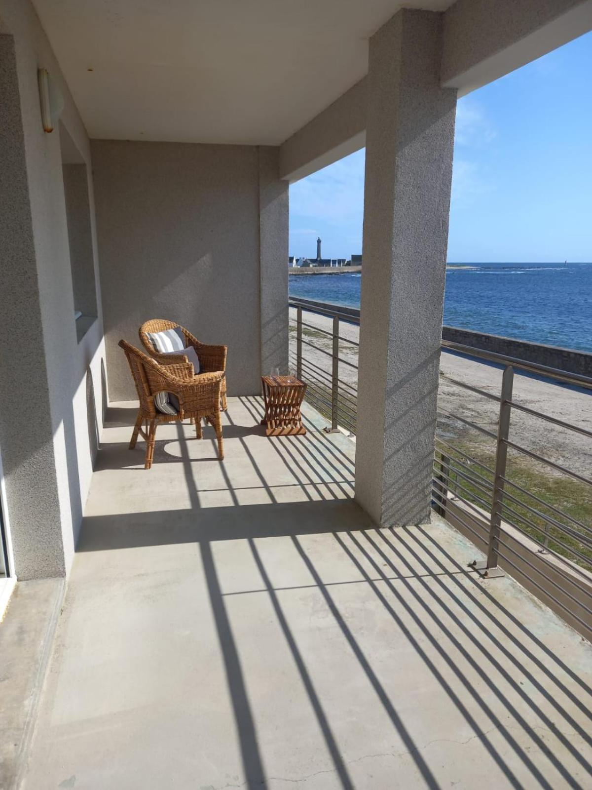 Reve Bleu - Vue Mer Exceptionnelle - Wifi - Draps Et Serviettes Inclus - Balcon Avec Mobilier De Jardin Apartment Penmarc'h Exterior photo