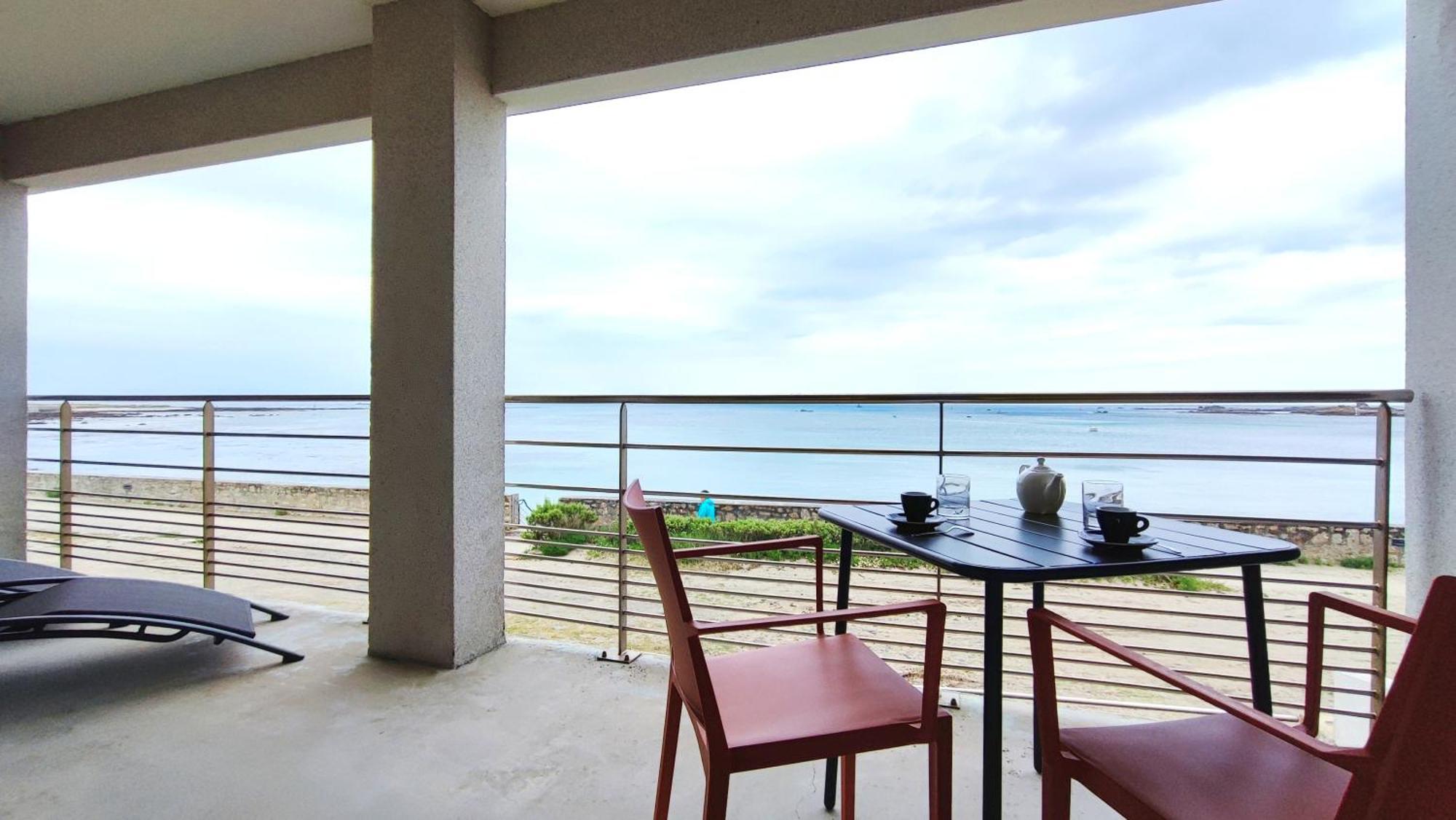 Reve Bleu - Vue Mer Exceptionnelle - Wifi - Draps Et Serviettes Inclus - Balcon Avec Mobilier De Jardin Apartment Penmarc'h Exterior photo
