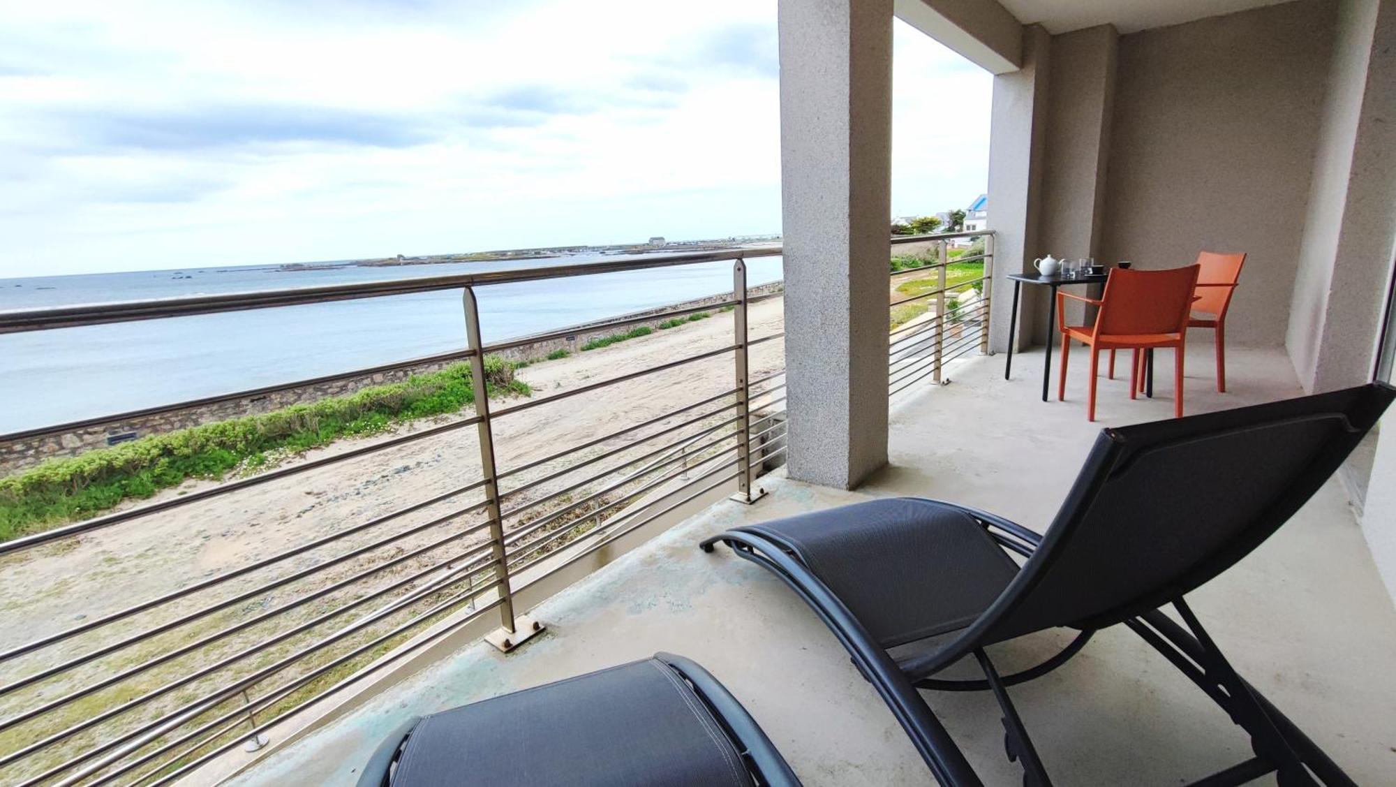 Reve Bleu - Vue Mer Exceptionnelle - Wifi - Draps Et Serviettes Inclus - Balcon Avec Mobilier De Jardin Apartment Penmarc'h Exterior photo
